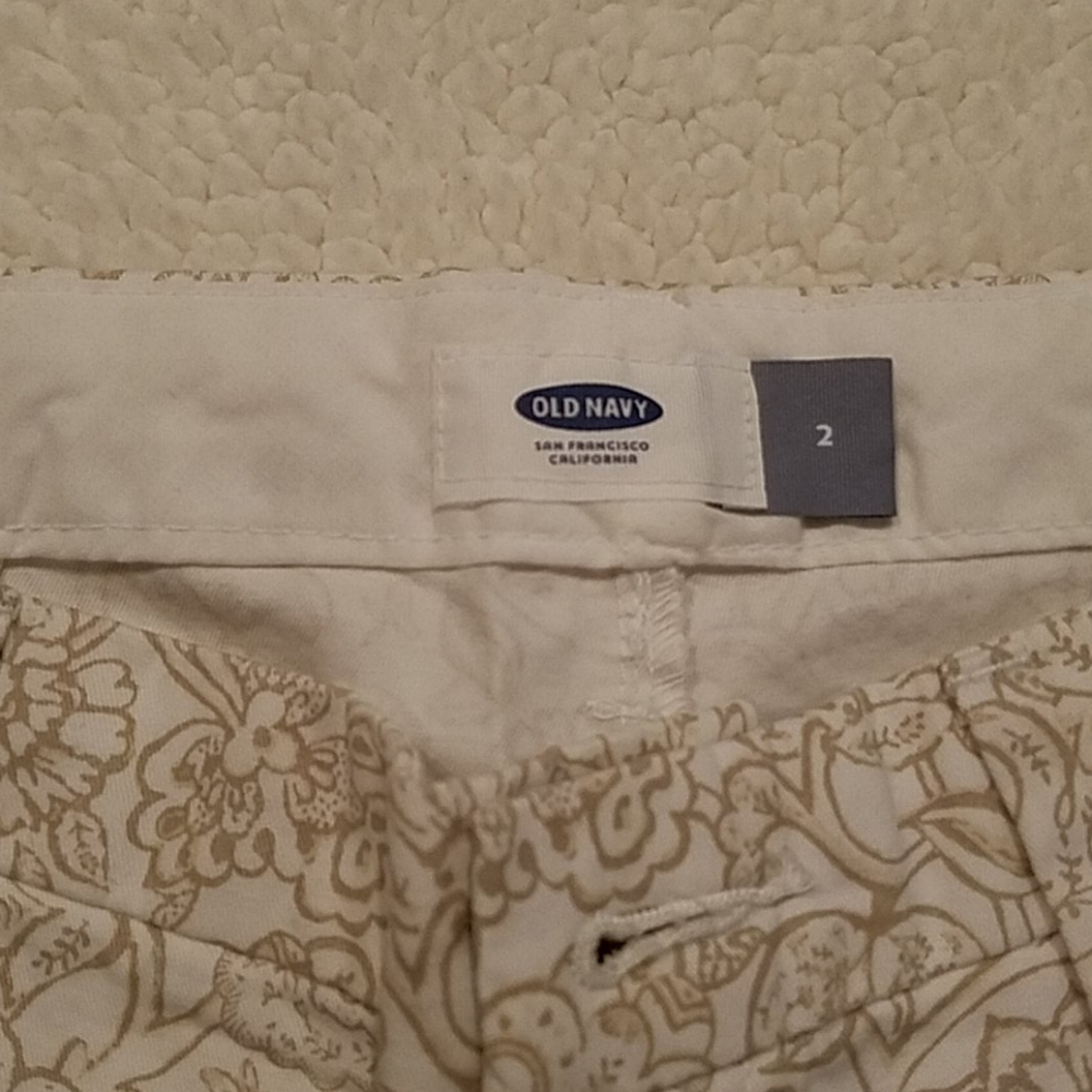 Shorts - Picture 3 of 3